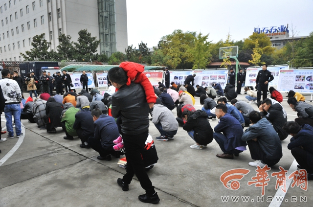 木筏求生怎么快速杀鲨鱼